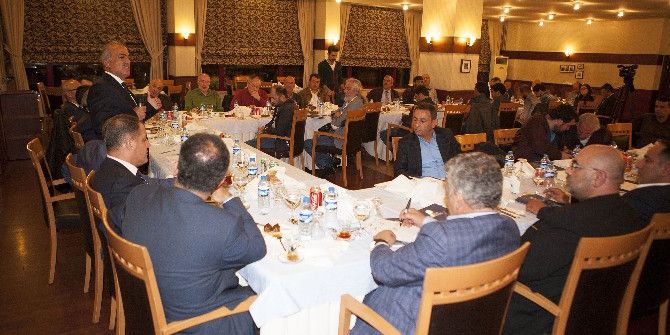 Rektör Çomaklı, Basın Mensuplarıyla Tanışma Yemeğinde Bir Araya Geldi