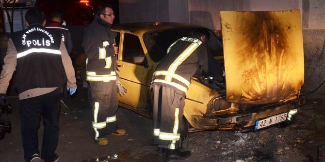 Karaman’da Park Halindeki Otomobil Kundaklandı