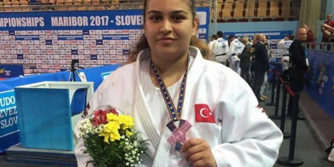 Rize’ye madalya ile döndüler