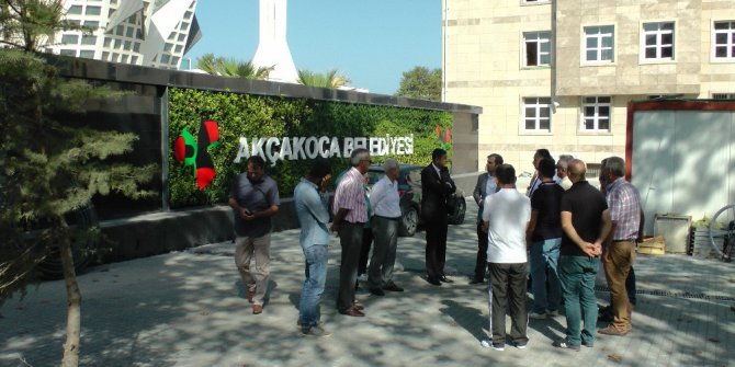 Başkan Yemenici, cami etrafı düzenlemesinde son noktayı koydu