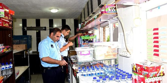 Büyükşehir Zabıta Ekipleri Okul Kantinlerini Denetliyor