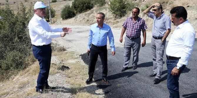 Başkan Gürlesin Kale Mahallesindeki Çalışmaları İnceledi