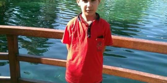 Çalıştığı iş yerinde kamyonet ve palet arasında sıkışan çocuk öldü