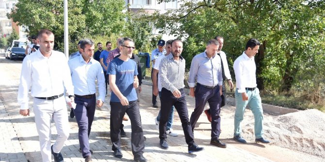 Başkan Doğan, mahalle gezisinde