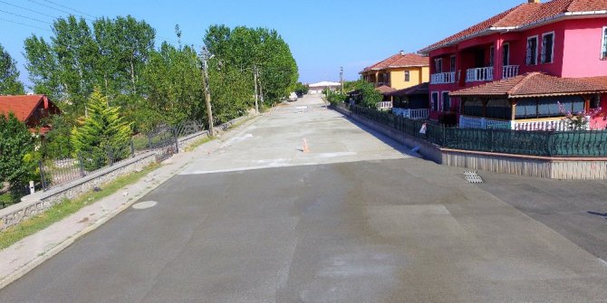 Başiskele’de 1 kilometrelik yol betonla kaplandı