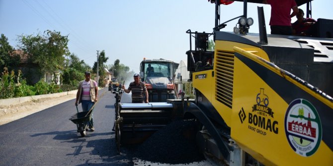 Erbaa’da sıcak asfalt çalışması