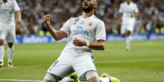 Real Madrid, Benzema’nın sözleşmesini 2021 yılına kadar uzattı