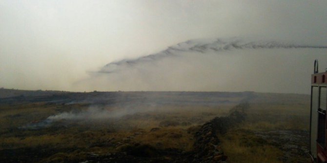 Midyat’ta anız yangını