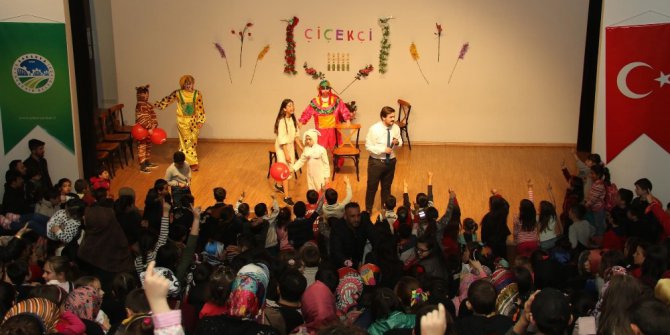 Akyazı Belediyesinden gençlere yönelik yeni bir sosyal sorumluluk projesi