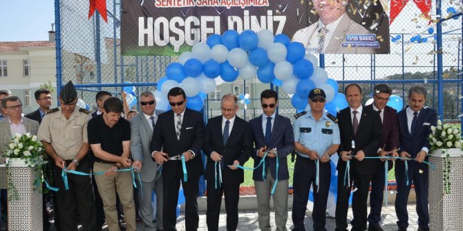 Bozüyük’ün 13. sentetik sahası törenle hizmete girdi