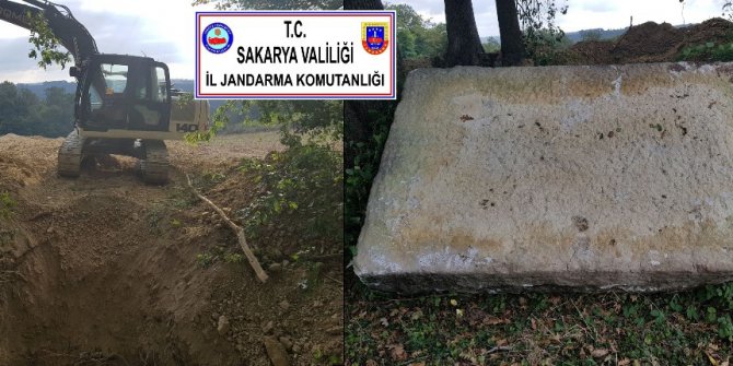 Define ararken jandarmaya yakalandılar