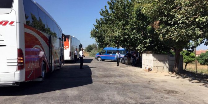 Otobüsteki yolcunun sırt çantasından esrar çıktı