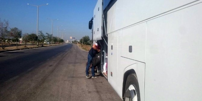 Pantolonuna yaptırdığı özel cepten esrar çıktı