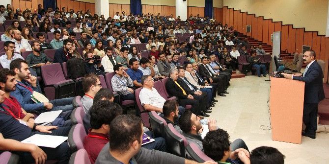 Rektör Gür İntörnlere Seslendi: ‘‘Gittiğiniz Kurumlara Damganızı Vurun’’