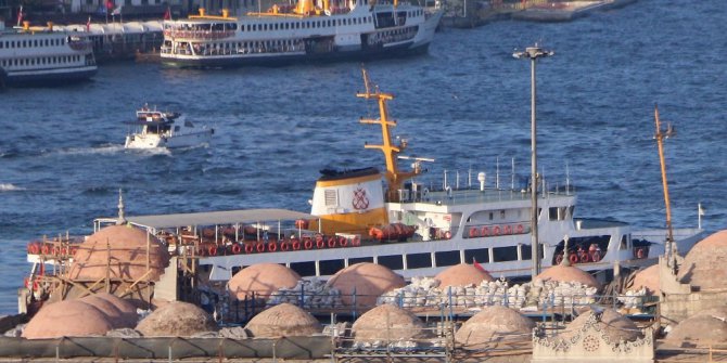 Restorasyonu devam eden Yeni Cami’nin kubbeleri ortaya çıktı