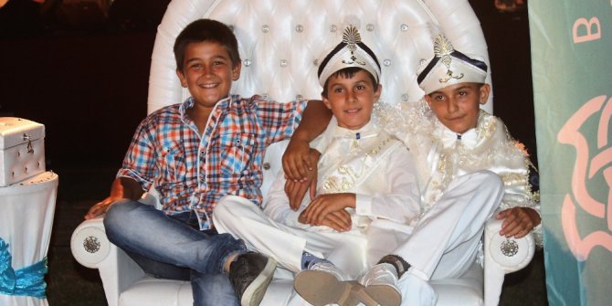 18 çocuğa coşkulu sünnet töreni