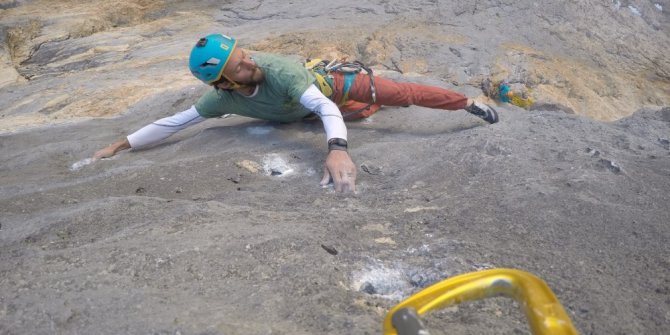 Türkiye’nin en zor kaya duvarını 27 saatte tırmandılar