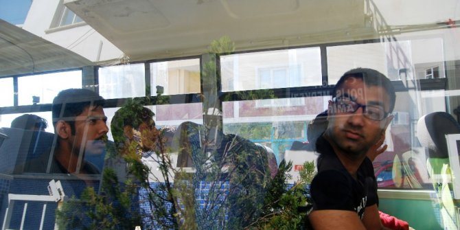 Pakistanlı kaçaklar sınır dışı edildi