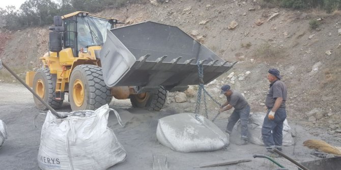 Bilecik’te belirlenemeyen kimyasal atıklar kaldırıldı