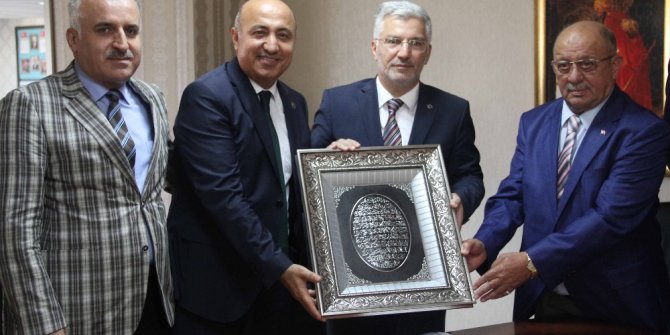 Günlük kazancını Arakan’a bağışladı