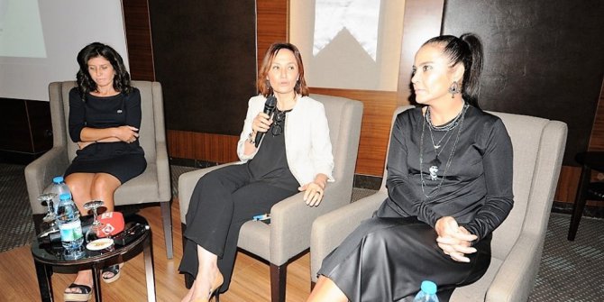 Kent estetiğine kadın eli