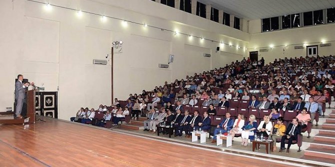 Vali Yazıcı eğitimciler ile bir araya geldi