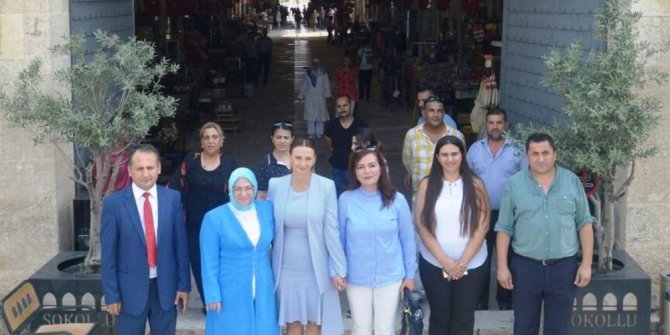 Paşayeva tarihi külliyeyi gezdi