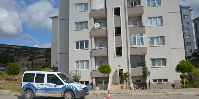 Yalnız Yaşayan Adam Evinde Ölü Bulundu