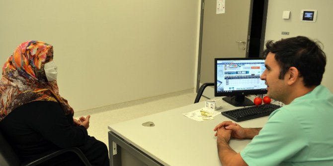 Eşine böbreğini bağışlayabilmek için 20 kilo verdi