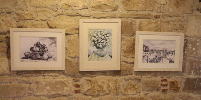 Kuşadası’nda suluboya resim sergisi açıldı