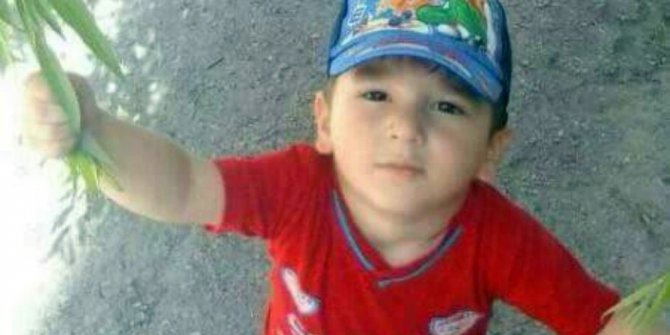 Balkondan düşen minik Furkan hayatını kaybetti