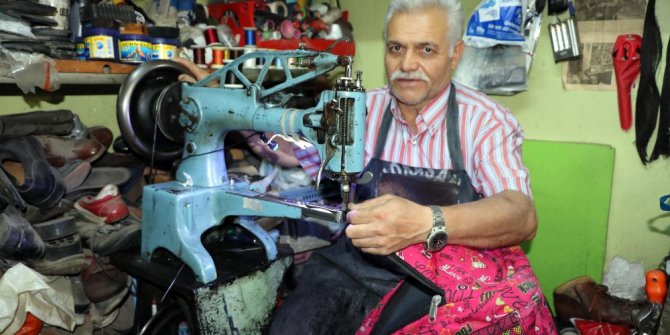 Ayakkabıcılarda okul çantası tamiri yoğunluğu