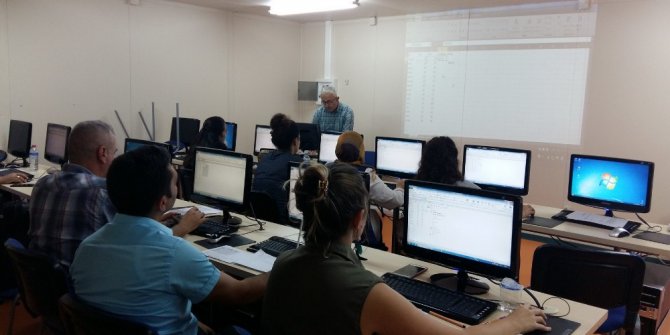 SAÜ Personeline Microsoft Office Eğitimi