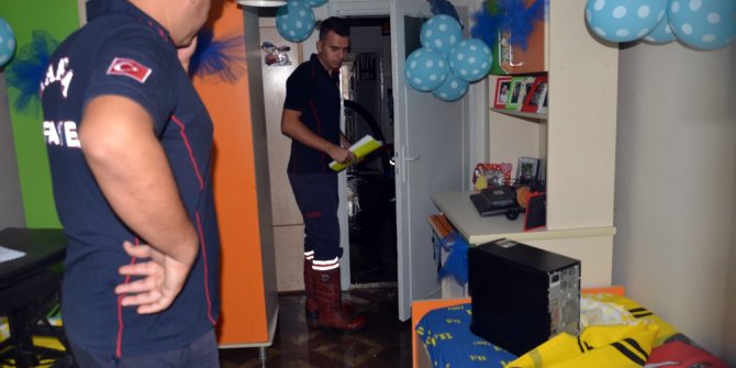 Sağanak yağış Soma’yı felç etti