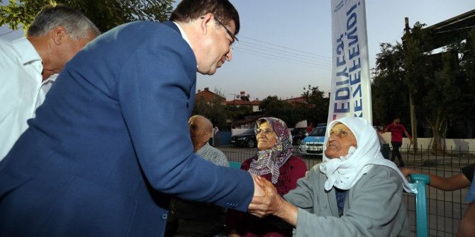Subaşıoğlu, vatandaş ile akşam çayında buluştu