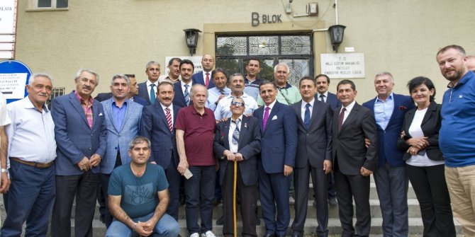 Ankara Valisi Topaca: "Mogan Gölü çevresindeki yangın kontrol altına alındı"