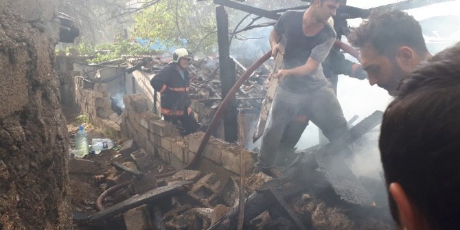 Ankara’da gecekondu yangını