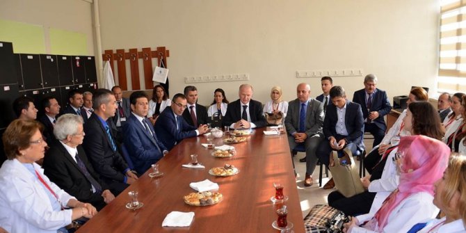 Vali Ceylan: “Aile ortamını sağlayabilirsek kalıcı başarıyı yakalayabiliriz”