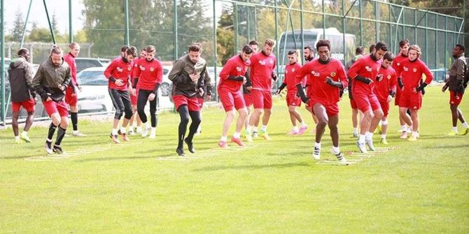 Eskişehirspor, Ümraniyespor İle Yapacağı Maçın Hazırlıklarını Sürdürüyor