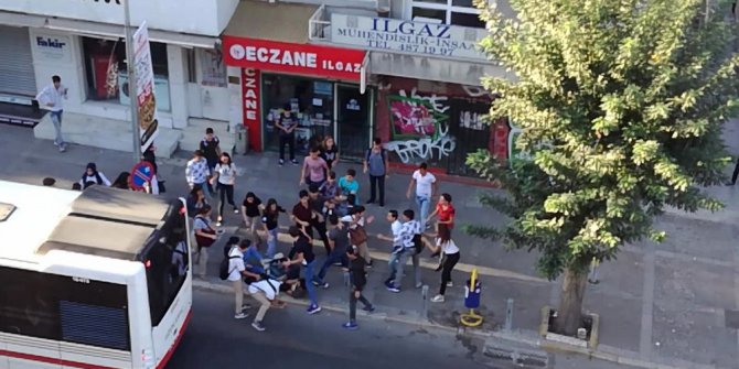 İzmir’de liseli iki grup arasında kavga