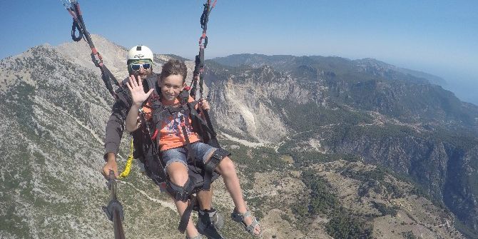 Gökyüzünde Sürpriz Doğum Günü