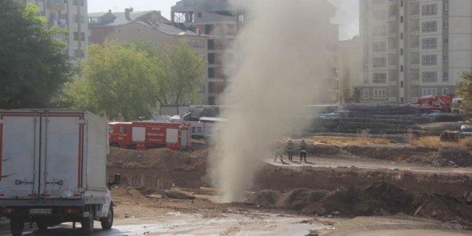 Patlayan doğalgaz hattı paniğe neden oldu