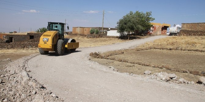 Bağlar Belediyesinin yol çalışmaları devam ediyor