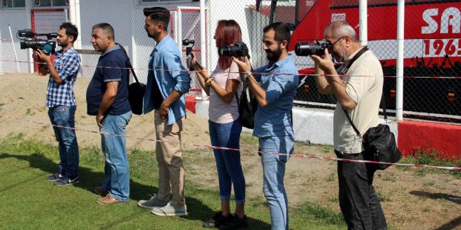 Alpay Özalan’dan basına sınırlama