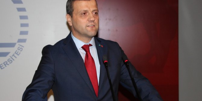 Prof. Dr. Musa Yıldız: "Bugün yaşanan sıkıntıların reçetesi Divan-ı Hikmet’te yazıyor"