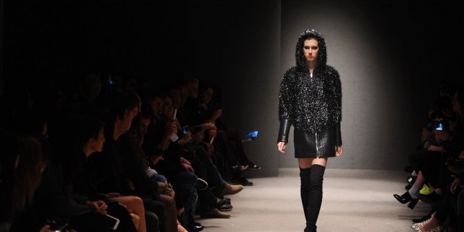 Miss Turkey 2017 kraliçesi Itır Esen’in tacı geri alındı