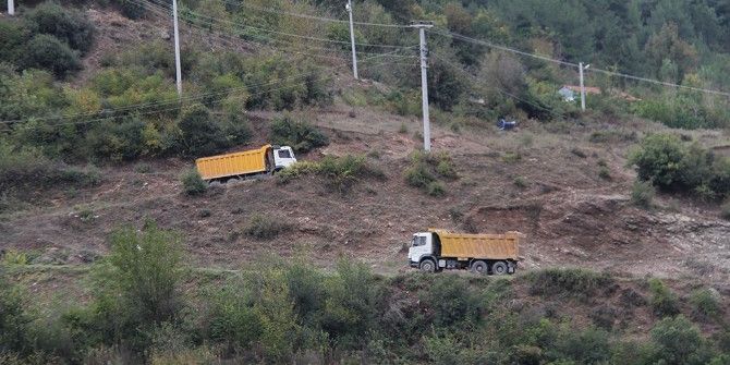 Geyve’nin Mahallelerinde İçmesuyu Çalışmaları Devam Ediyor