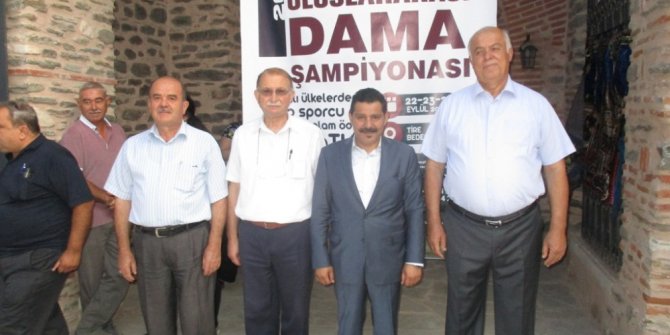 200 sporcunun katılımıyla uluslararası dama turnuvası başladı