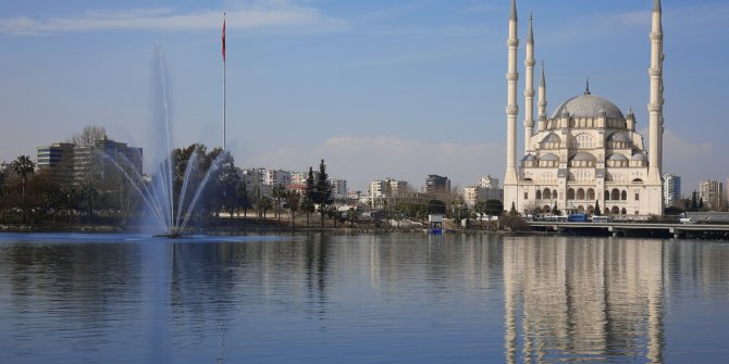 Adana Doğumlu Ünlüler