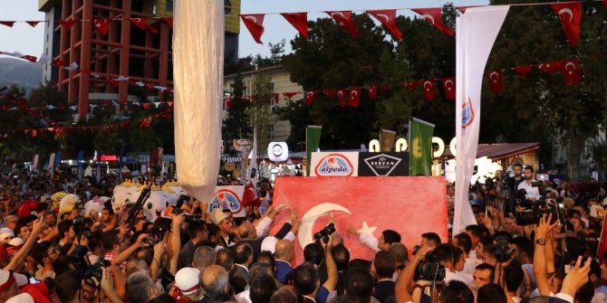Kahramanmaraş dondurma festivali rekorla başladı